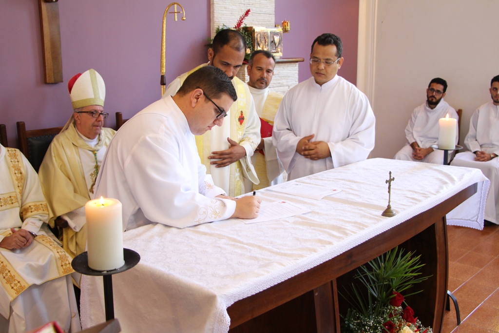 Admissão às Ordens Sacras: Carlos Araki e Pedro - 08/06/18 - Fotos: Milton Figueiredo