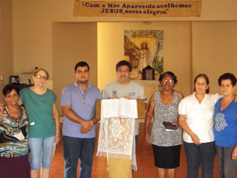 Oficina de leitura Orante na Área Pastoral da Minibasílica