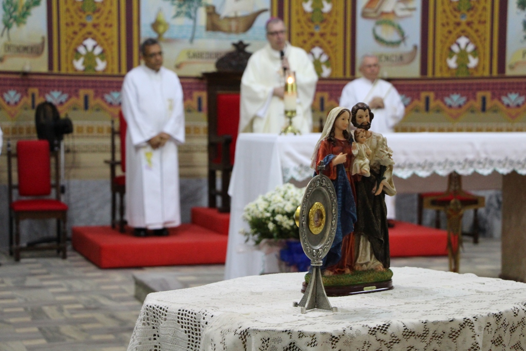 Foto | Missa marca abertura da Semana da Família na Diocese de Barretos