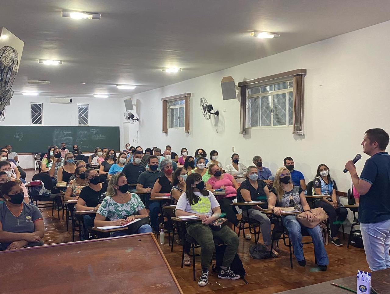 Santuário Nossa Senhora Aparecida de Olímpia promove Curso de Teologia para leigos