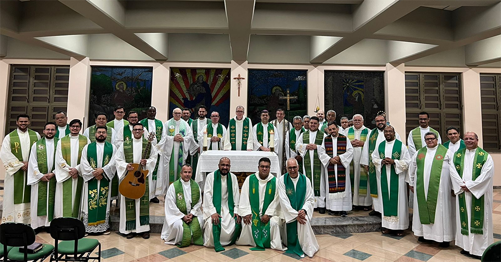 Foto | Dom Milton e padres da diocese estão em Retiro