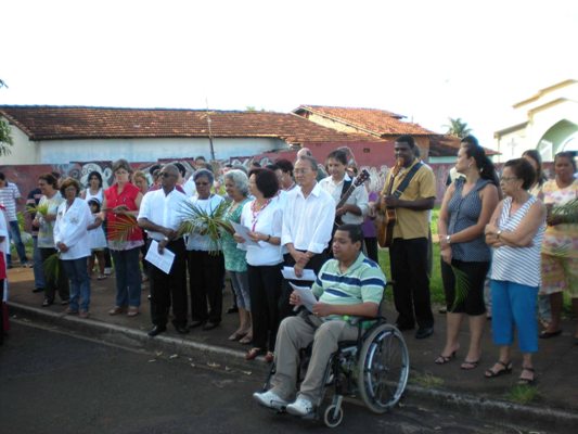 DOMINGO DE RAMOS E TRÍDUO PASCAL NA PARÓQUIA SANTA ANA EM BARRETOS