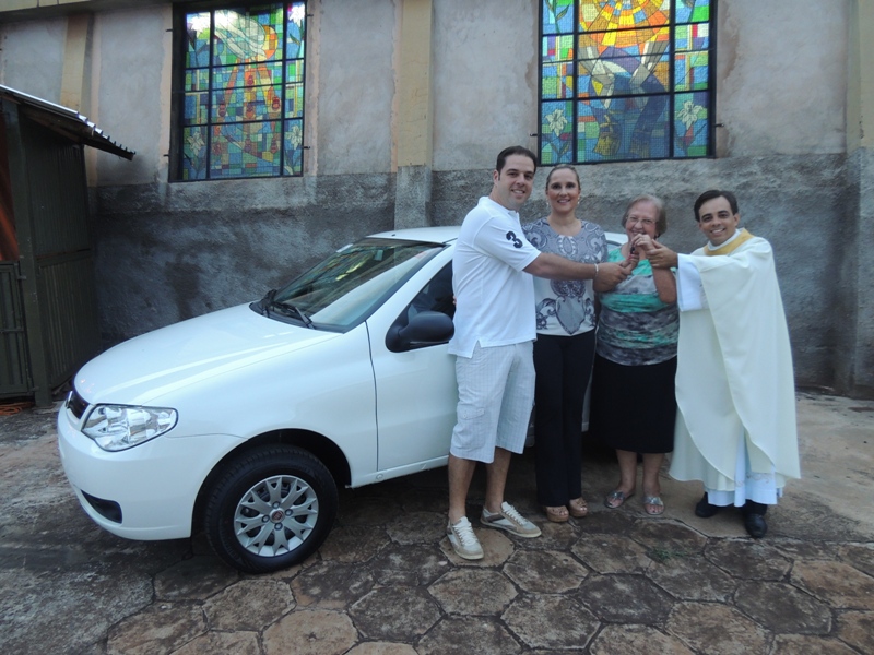 Paróquia São José de Olímpia encerra mais uma promoção com entrega de carro 0 Km