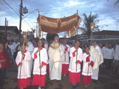 VEJA AS FOTOS DA PROCISSÃO DE CORPUS CHRISTI DA PARÓQUIA SÃO BENEDITO