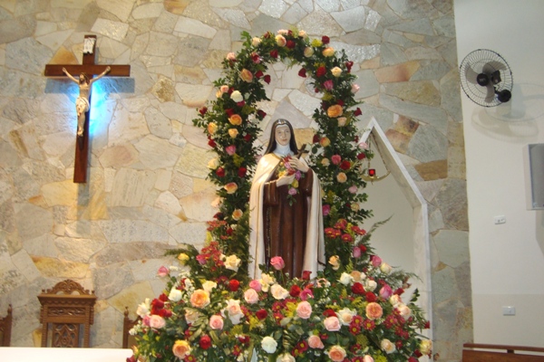 28 ANOS DE PRESENÇA DAS IRMÃS SERVAS DE SANTA TERESINHA DO MENINO JESUS NA PARÓQUIA DE CAJOBI