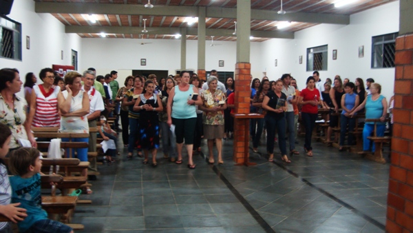 CELEBRAÇÃO MARCOU O ENVIO PARA EXPERIÊNCIA DE MISSÃO NA PARÓQUIA SÃO JOSÉ DE OLÍMPIA