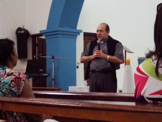 Bispo diocesano realiza visita pastoral do PRODE em Colômbia