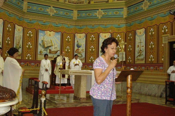 DOM EDMILSON PRESIDIU MISSA DE 10 ANOS DE DEDICAÇÃO DA CATEDRAL