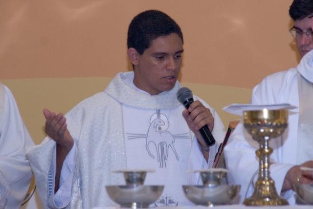 Padre Luiz Paulo é no novo pároco da Paróquia S. Ana e S. Joaquim