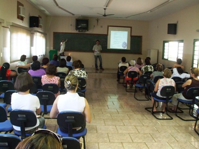 COMISSÃO DIOCESANA DE LITURGIA MINISTRA CURSO PARA REGIÃO PASTORAL BARRETOS