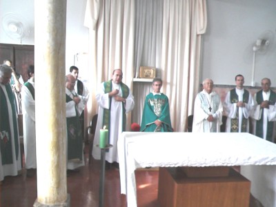 ABERTURA: Dom Edmilson participou da missa de abertura do ano letivo no seminário de Rio Preto