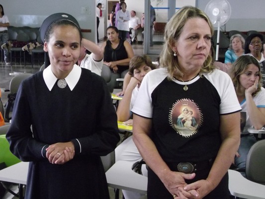 VEJA AS FOTOS DO ENCONTRO DIOCESANO DA MÃE RAINHA NA CIDADE DE MARIA