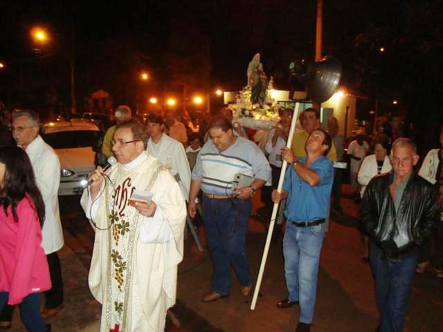 Paróquia Sant’Ana de Ipuã inicia quermesse em louvor à padroeira