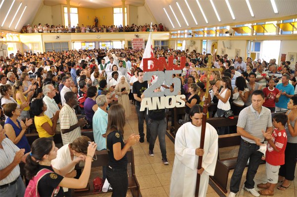 DIOCESE CELEBRA O DIA NACIONAL DA JUVENTUDE EM MORRO AGUDO