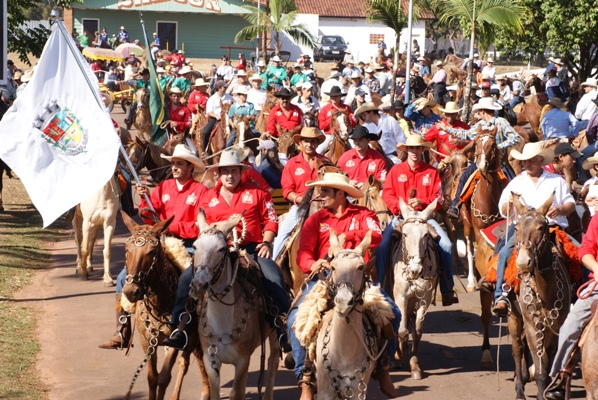 Duas mil pessoas prestigiam a 4ª Cavalgada Providência Santíssima