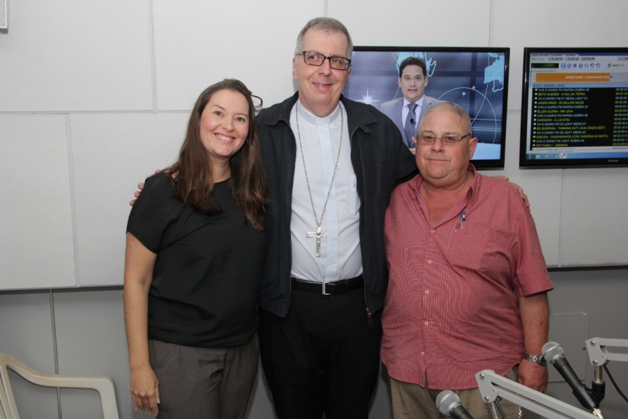 Marcos Sampaio “Kiko” e Larissa Mello vencem o Concurso Rei e Rainha da Alegria da Cidade de Maria 2017