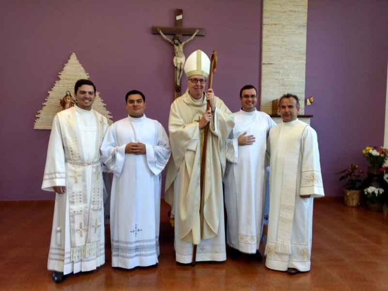 Seminaristas Diego e Flávio são admitidos às Ordens Sacras